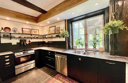 Cantley Ski Chalet | Insta-worthy artist’s retreat with amazing gazebo