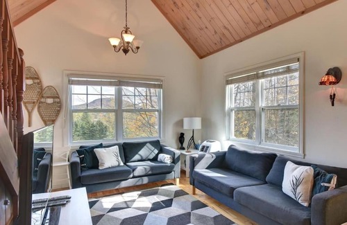 Mont-Tremblant House | Instant Suites Luxury 3 BR Cabin with Breathtaking Views