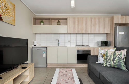 Flora Park Apartment | Intaka Island Retreat | 1 Bedroom Apartment