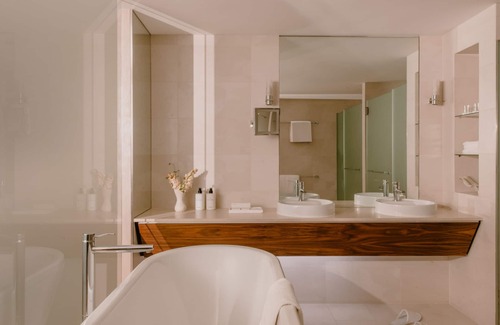Brisbane Central Business District Hotel | InterContinental Brisbane by IHG