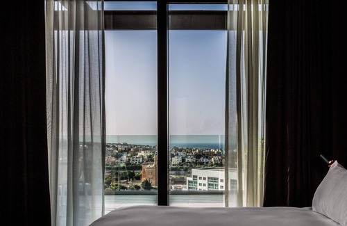 Paceville Hotel | InterContinental Malta by IHG