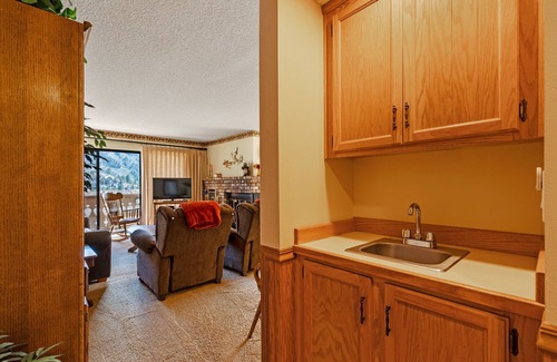 June Lake Condo | Interlaken 1, cozy two-bedroom condo