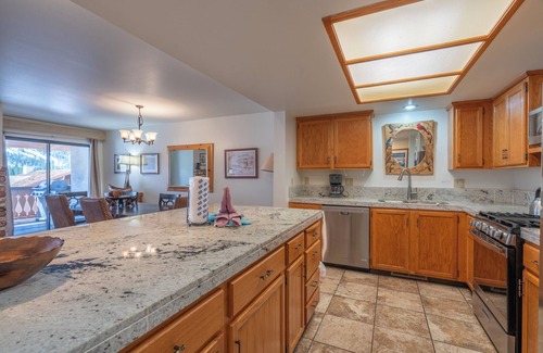 June Lake Condo | Interlaken #19 - 3 Bedroom 3 Bathroom Unit