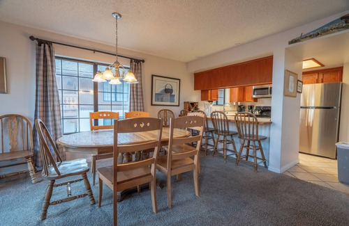 June Lake Condo | Interlaken #9 3 BR+loft, 3Bath