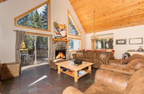Homewood House | Interlaken West Shore 3BR Pet friendly, Walk to Lake Minutes from Skiing