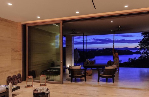Papagayo Peninsula House | International Artist’s Winter home in Paradise!