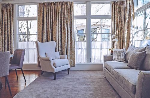 Milford House | Intimate & Historic Retreat, Prime Location near Delaware River- Free Breakfast