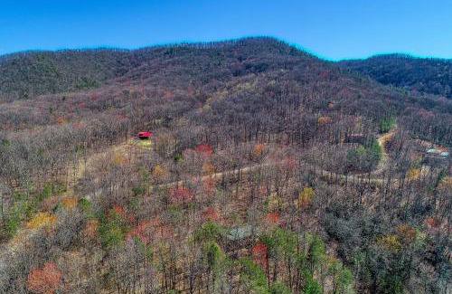 Cosby House | Into the Wild Cabin