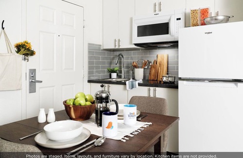 West Ashley Apartment | InTown Suites Extended Stay Charleston SC - West Ashley