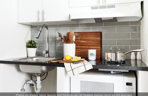 West Ashley Apartment | InTown Suites Extended Stay Charleston SC - West Ashley