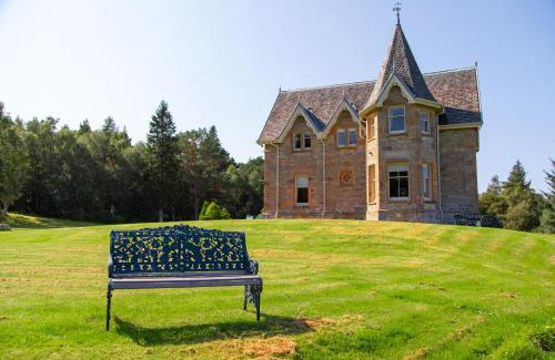Lairg House | Inveroykel Lodge at Rosehall