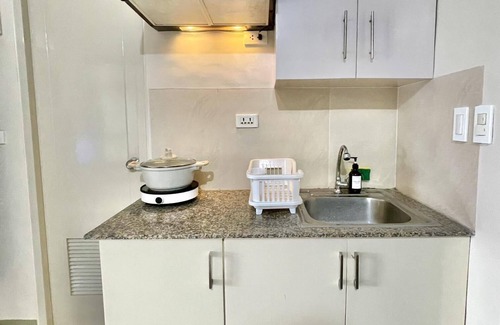 Valenzuela Apartment | Inviting 2-bed Apartment in Mandaluyong