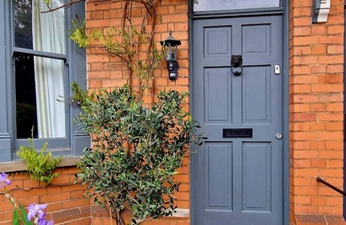 Stamford House | Inviting 2-bed Character House Stamford