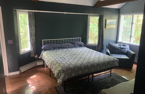 Canton House | Inviting 3 Bedroom Mid-Century Modern in Canton, CT
