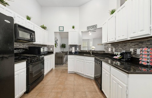 Buckner Terrace - Everglade Park House | Inviting 3BR Home near Downtown Dallas and The State Fair of Texas