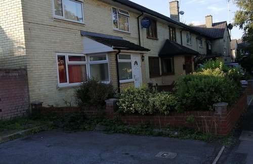 Southampton House | Inviting 4-bed House in Southampton - Home Away