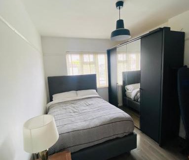 Beverley House | Inviting 4-Bed House in Leeds