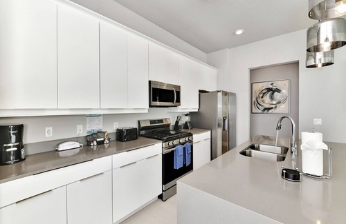 Reunion Hotel | Inviting Condo near Disney with Water Park Access by Rentyl Resorts - 7740 - 8 - 134