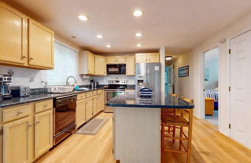 East Falmouth House | Inviting dog-friendly home with furnished deck & firepit, near golf