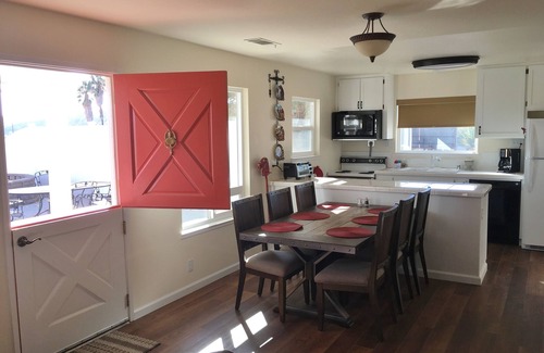 Paso Robles House | Inviting farm house on large acreage close to Paso on the Estrella Wine Trail