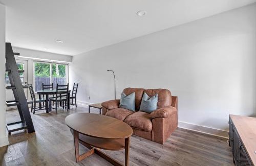 Ponderosa - Wingate Apartment | Inviting Home 312D Close to Charlottes Uptown