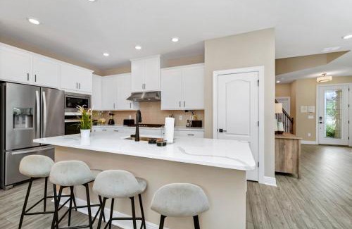 Reunion House | Inviting Home Near Disney With Waterpark & Resort Access At Encore Resort - 7792Sw