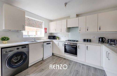 Nottingham House | Inviting Home with Driveway Parking, Great Location!
