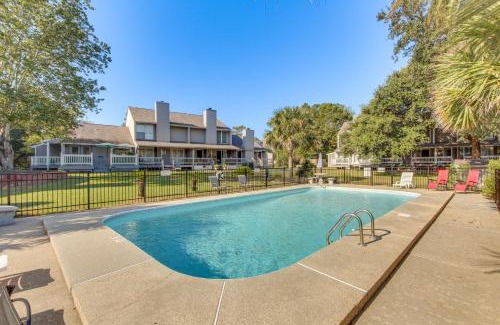Diamondhead House | Inviting Home with Golf Course View in Diamondhead!