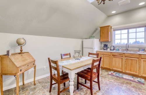 McKinleyville House | Inviting house w/a quiet yard to relax in & BBQ - close to beaches and redwoods
