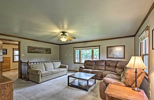 Wild Rose Cottage | Inviting Wild Rose Escape w/ Kayaks + Canoe!