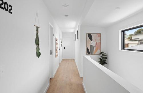 Belmont Hotel | Iona Ave Suites I Geelong Accommodation I regionalXscapes