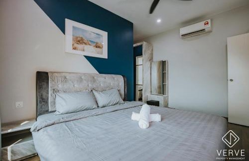 Taman Teh Teng Seng Apartment | Ipoh D Festivo 2B2B Suite by Verve EECH189