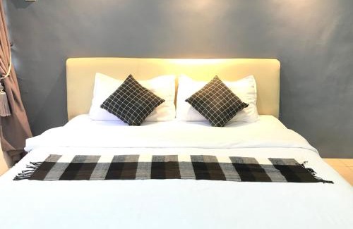 Taman Tasek Manikavasagam House | Ipoh Homestay Cozy and Comfortable 4R3B 13pax Indoor Car Parking SY12