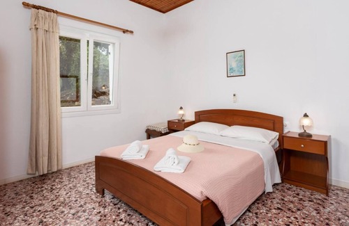 Agios Stefanos Apartment | Irena - Two Bedroom Apartment, Sleeps 5