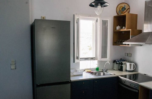 Nea Cryssi Akti Villa | Irene's View Villa five · House with swimming pool near Pounda