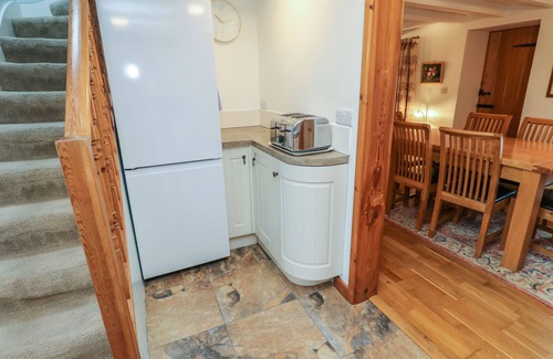 Pendeen House | IRIS COTTAGE, character holiday cottage, with open fire in Pendeen