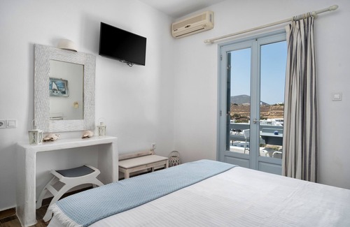 Naousa Hotel | Iris Hotel