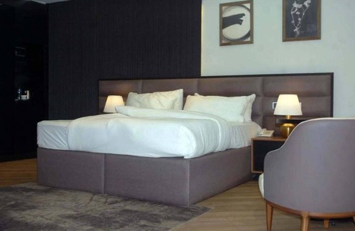 Wuse 2 Hotel | IRIS HOTEL