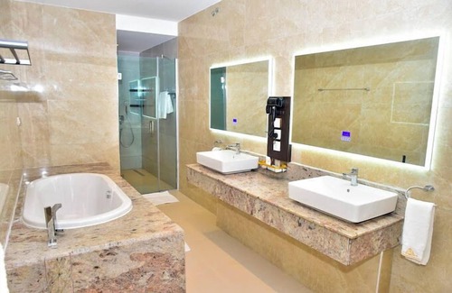 Wuse 2 Hotel | IRIS HOTEL