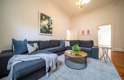 Adelaide Central Business District House | Irmas Place on Halifax