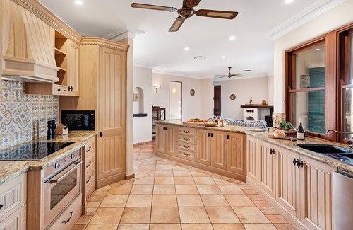 Pokolbin House | Iron Gate Estate - Pokolbin Hunter Valley