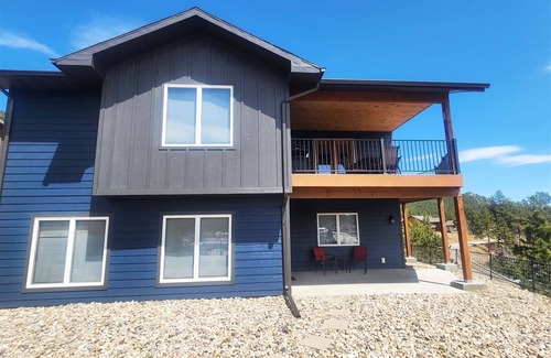 Hill City House | Iron Horse Lookout Beautiful Home with Downtown View