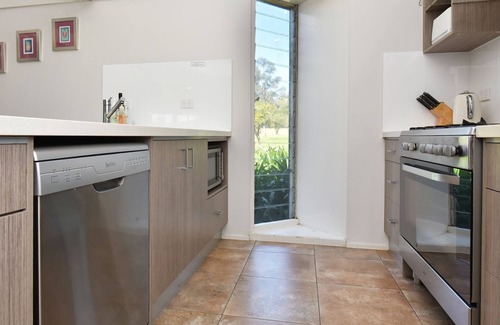 Pokolbin House | Ironbark Hill Retreat