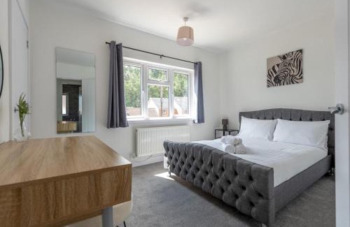 Madeley House | Ironbridge Retreat - Garden Stay Near Blists Hill Pass the Keys
