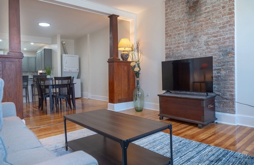 Troy Apartment | Ironworks Urban Retreat|Pet Friendly|RPI|Hospitals