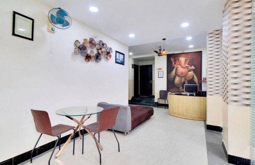Lajpat Nagar Hotel | iROOMZ Growval Residency