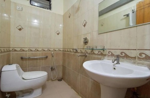 Secunderabad Hotel | iROOMZ Hotel Sagar Grand