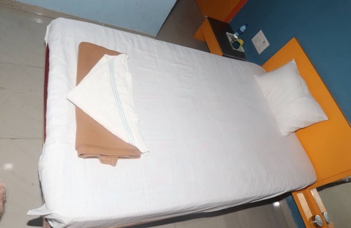 Surathkal Hotel | iROOMZ Hotel Shree Krishna Palace