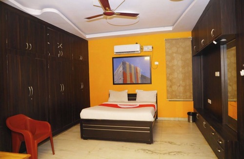 Hyderabad Hotel | iROOMZ Peaceful Stay Villa