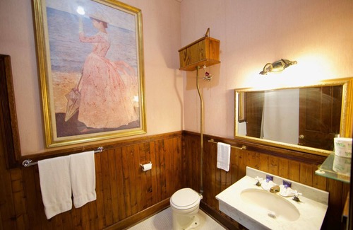 Hanford Hotel | Irwin Street Inn